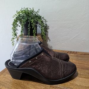 Romika Women’s Mokassetta Red  Leather Clogs Size 40‎